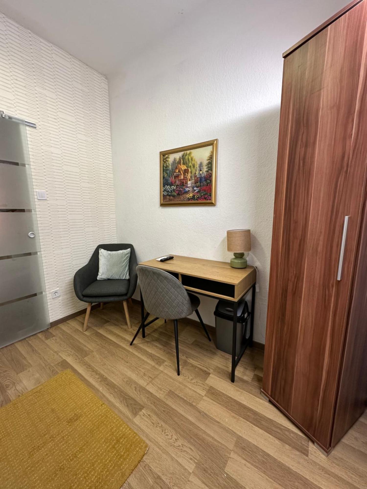 Airport17 B&B Вечеш Экстерьер фото